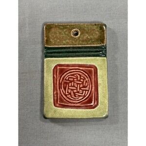 Vintage 2003 Richard Meyer Ceramic Celtic Knot Plaque‎ Ornament 3.50"x2.25"x.25"